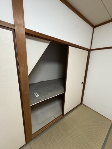 物件内観写真19　(便利な収納スペースです)