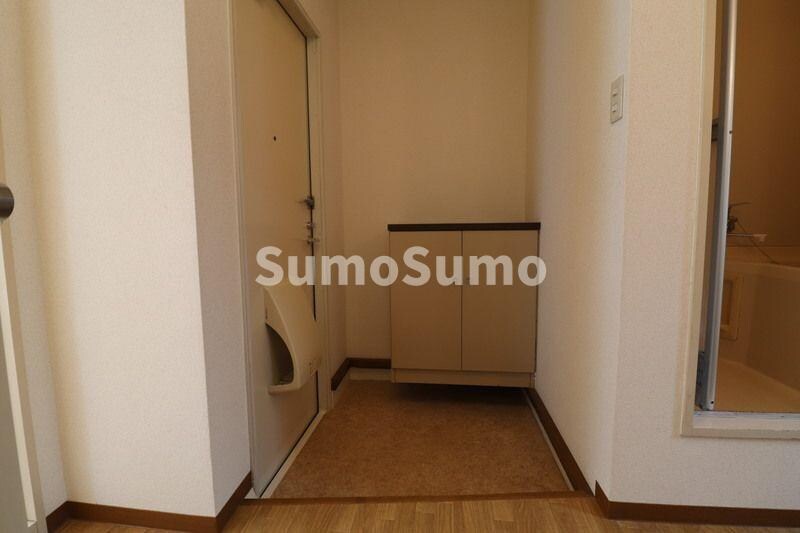 物件内観写真3　(玄関です)