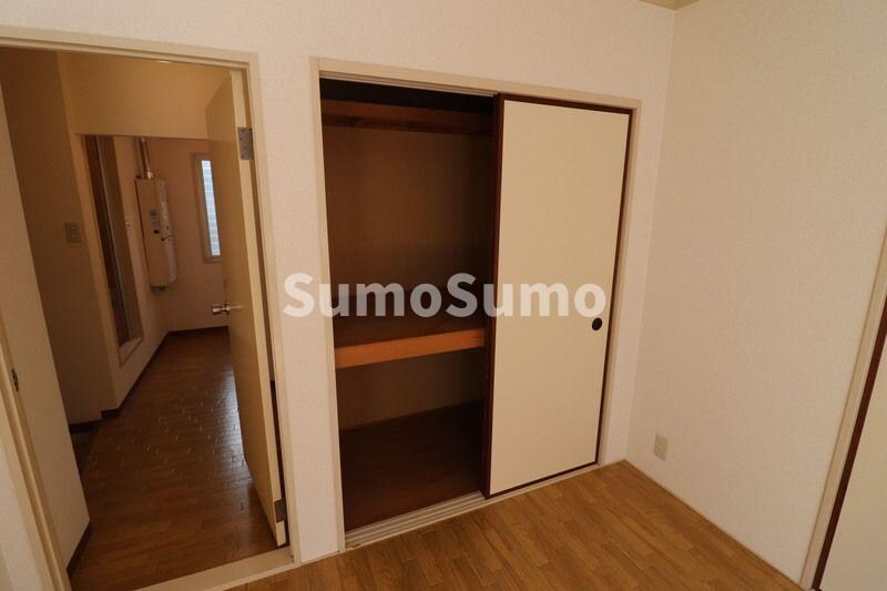 物件内観写真17　(収納のためのスペースです)