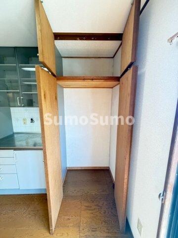 物件内観写真28　(収納スペース豊富です)