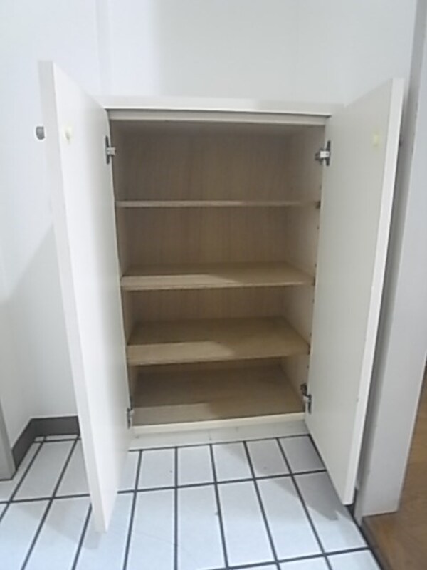 収納(便利な収納スペースです)