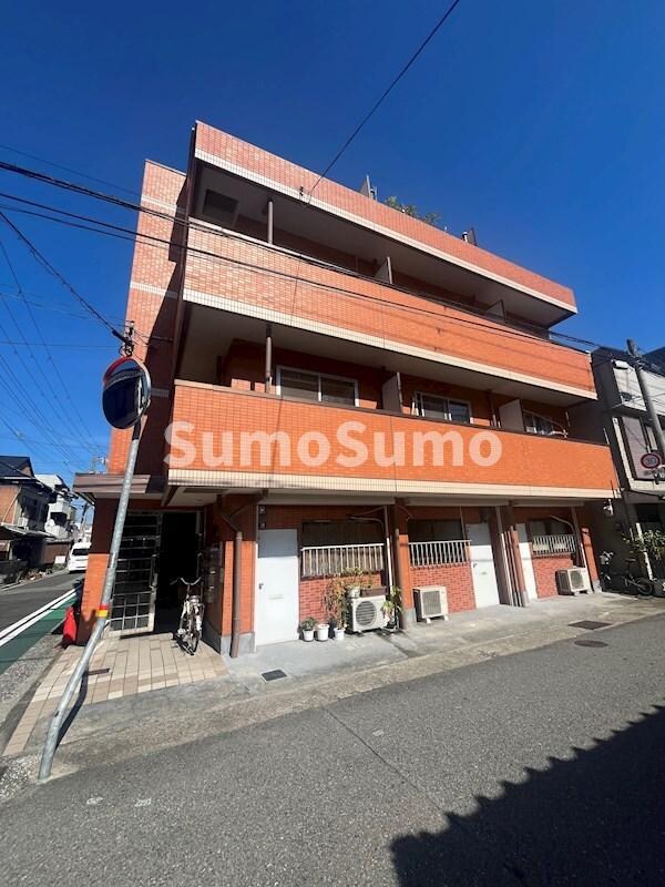 物件外観写真1　(きれいな外観です)