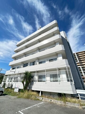 物件外観写真2　(外観です)