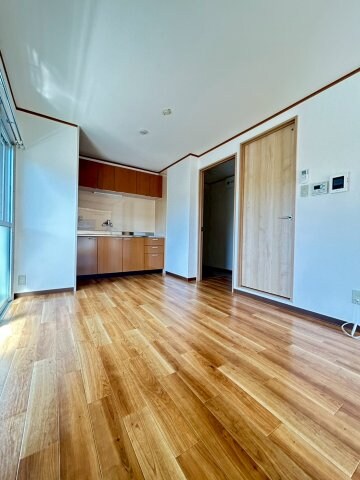 物件内観写真7　(おしゃれなリビングです)