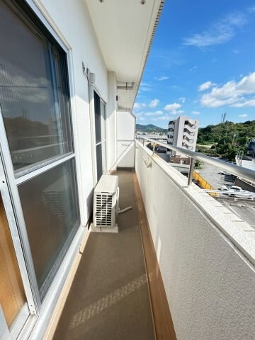 物件内観写真8　(陽当たり良好なバルコニーです)