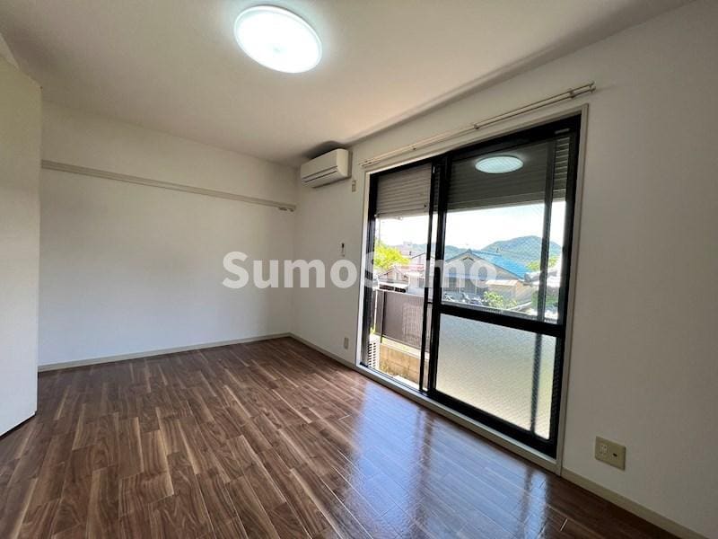 物件内観写真6　(落ち着いて過ごせるお部屋なので、寝室にいかがでしょうか)