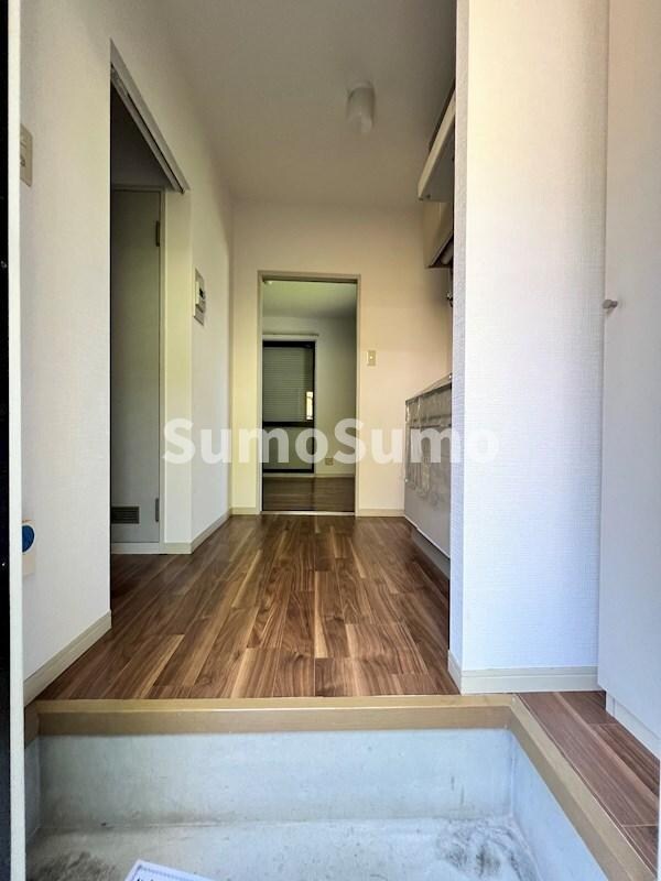 物件内観写真22　(きれいな玄関です)