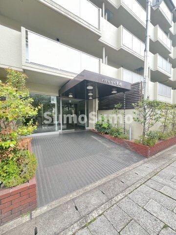 物件外観写真2　(毎日通るエントランスはこのようになっています)