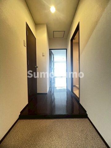 物件内観写真8　(きれいな玄関です)