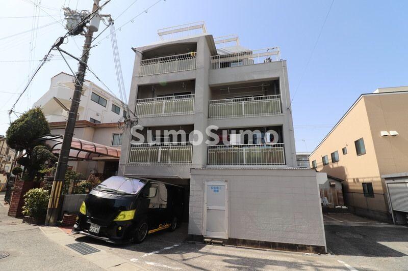 物件外観写真1　(落ち着いた雰囲気の外観です)