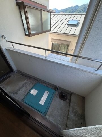 物件内観写真9　(バルコニーがあります)