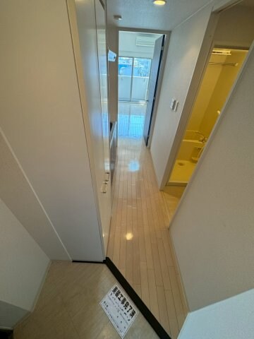 物件内観写真11　(落ち着いた玄関です)