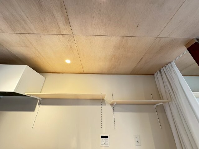 物件内観写真21　(専用の収納スペースです)