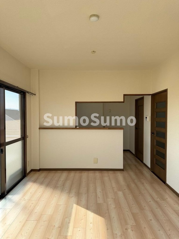 居室(おしゃれな居間です)