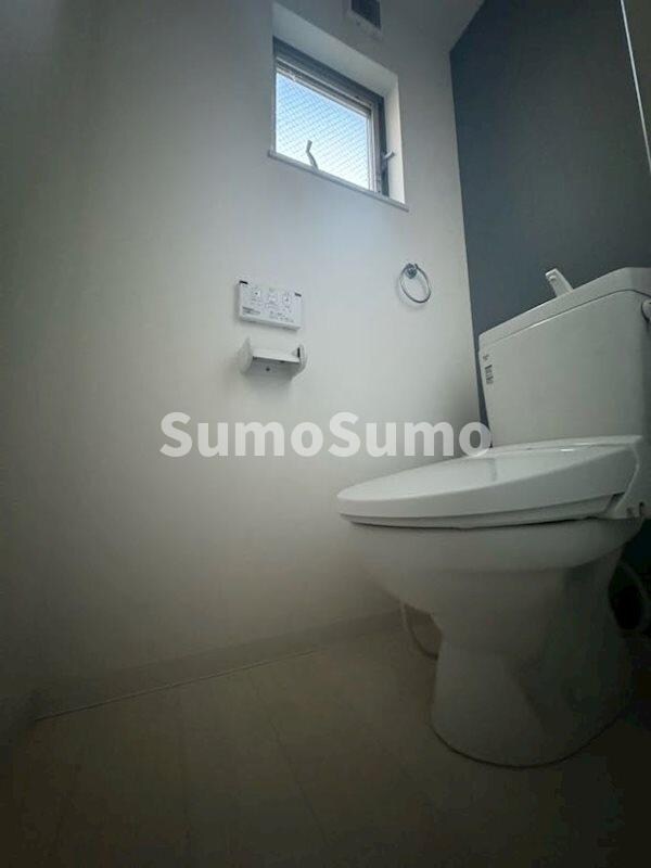 トイレ(コンパクトで使いやすいトイレです)