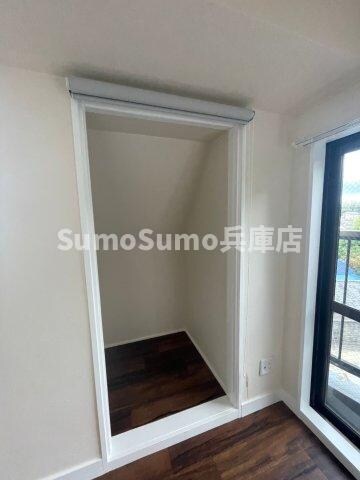 物件内観写真20　(収納豊富です)