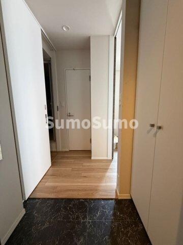 物件内観写真4　(玄関です)