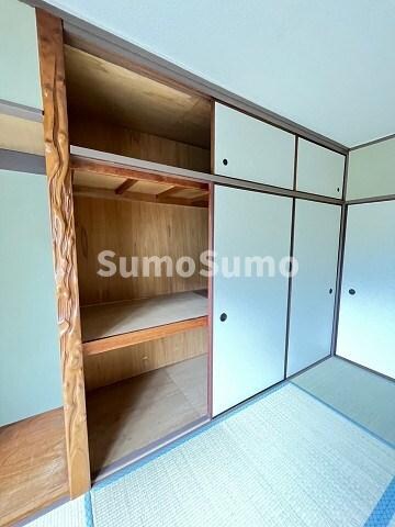 物件内観写真13　(専用の収納スペースです)