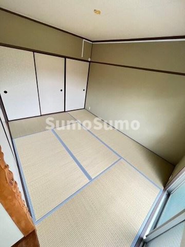 和室(明るい和室です)