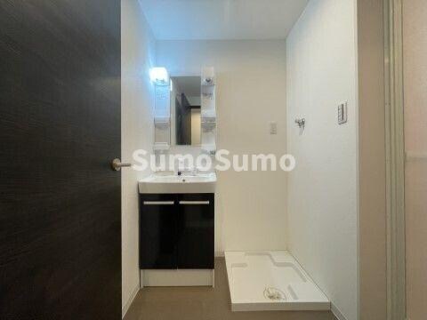 物件内観写真7　(忙しい朝には欠かせない洗面所です)