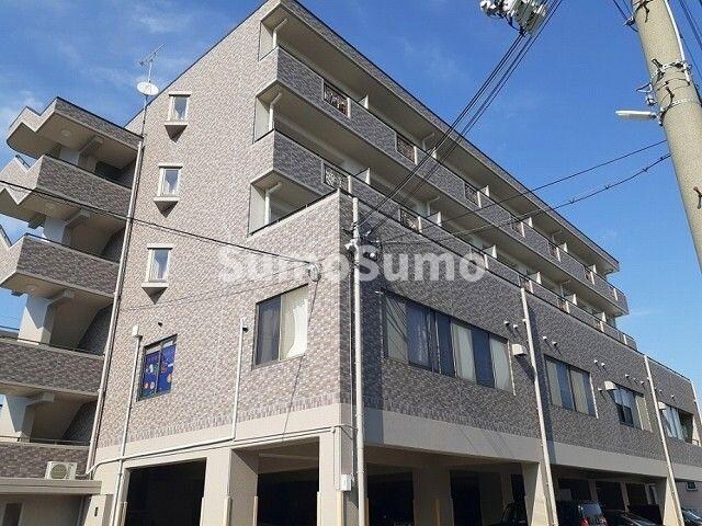 物件外観写真1　(外観もきれいです)