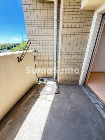 物件内観写真13　(陽当たり良好なバルコニーです)