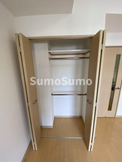 物件内観写真14　(収納豊富です)