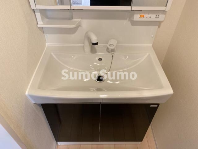 物件内観写真7　(スペースが確保できる洗面所です)