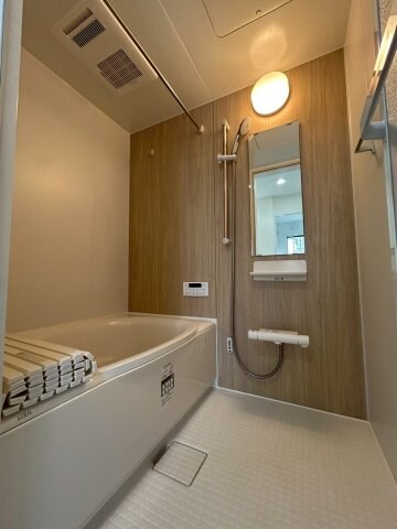 物件内観写真6　(ゆったり過ごせるお風呂です)