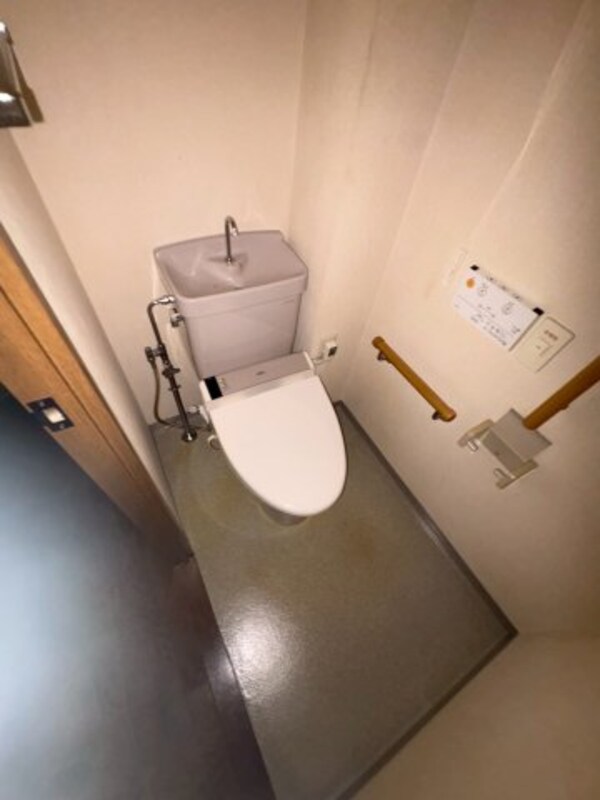 トイレ(トイレです)