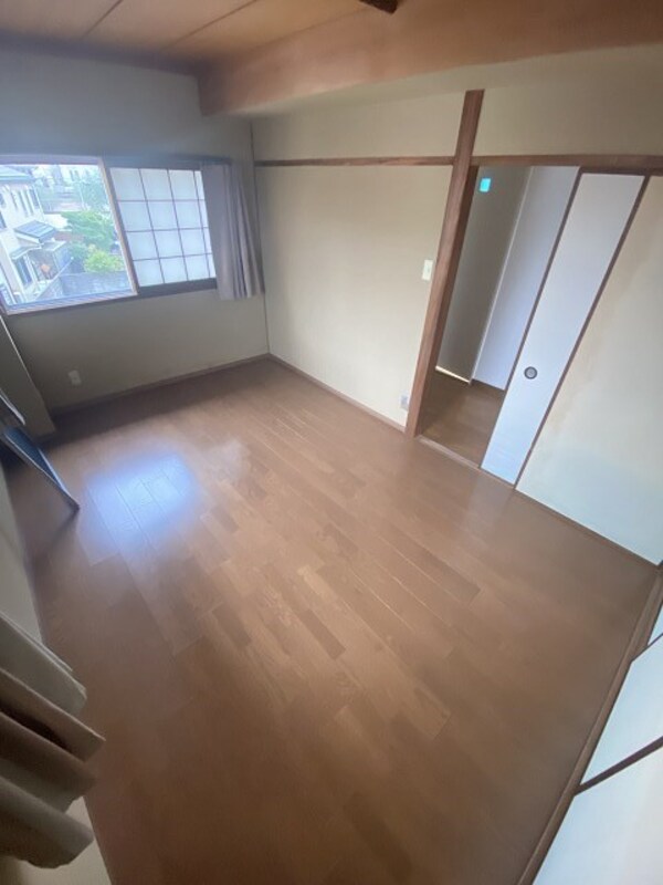 内装他