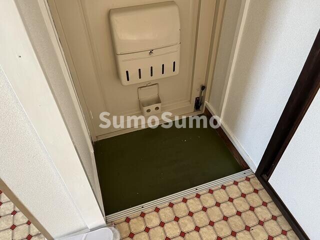 物件内観写真2　(玄関です)