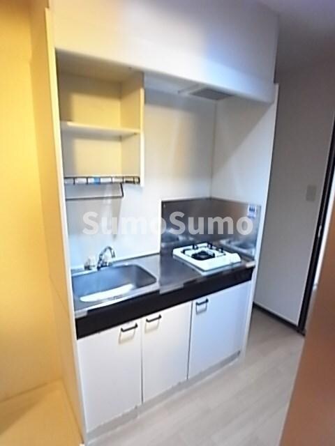 物件内観写真17　(コンパクトなキッチンで掃除もラクラク)