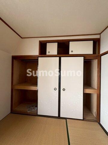 物件内観写真19　(収納豊富です)