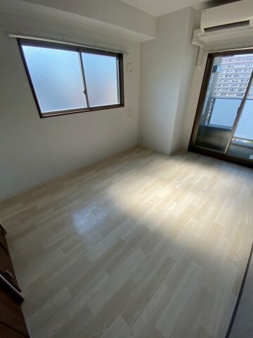 物件内観写真14　(リビングです)