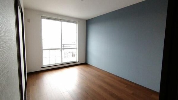 居室(おしゃれなリビングです)