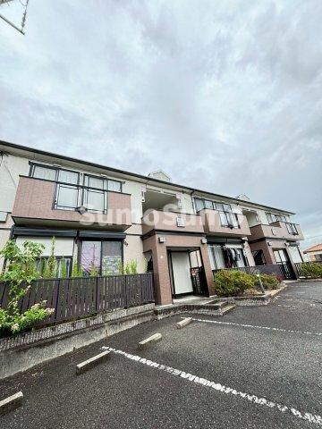 物件外観写真1　(外観もきれいです)