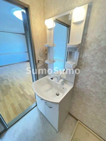 物件内観写真10　(スペースが確保できる洗面所です)