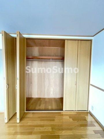 物件内観写真19　(たっぷりとした収納スペースです)