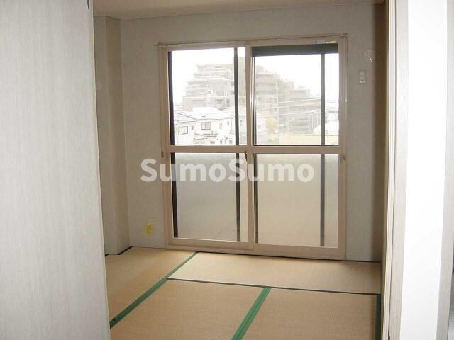 物件内観写真6　(和室です)