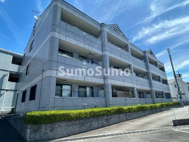 物件外観写真3　(外観もきれいです)