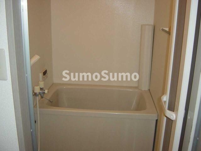 物件内観写真9　(ゆったり過ごせるお風呂です)