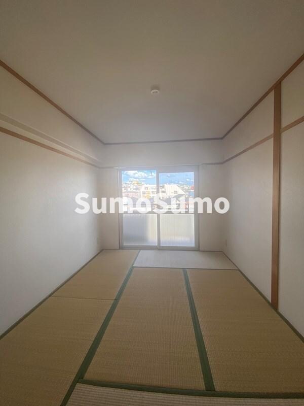 物件内観写真6　(落ち着いて過ごせるお部屋なので、寝室にいかがでしょうか)