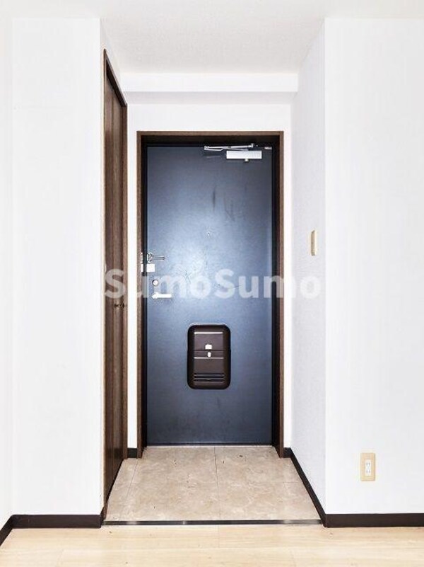 玄関(玄関です)