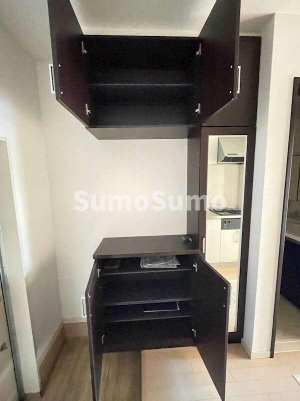 物件内観写真22　(たっぷりとした収納スペースです)