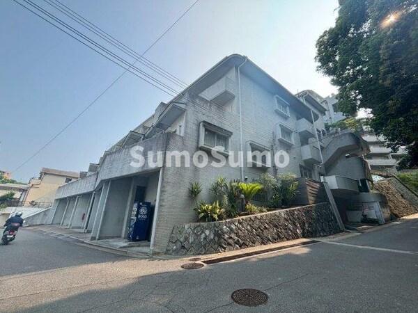 外観(落ち着いた雰囲気の外観です)