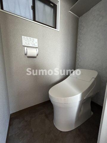 物件内観写真8　(清潔感のあるトイレです)