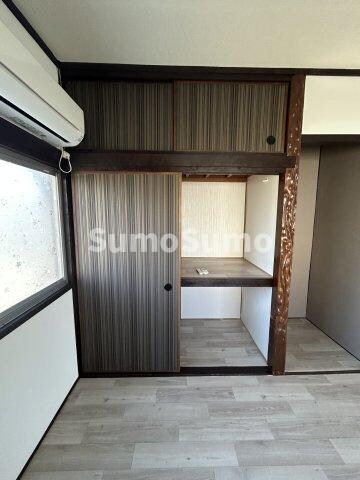 物件内観写真11　(収納スペース豊富です)