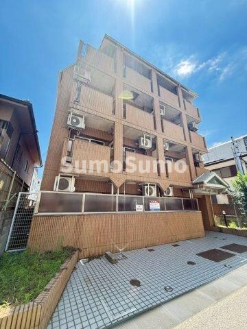 物件外観写真1　(外観もきれいです)