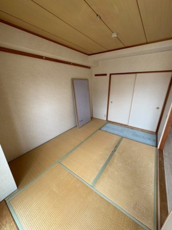 寝室(使い勝手のいい寝室です)